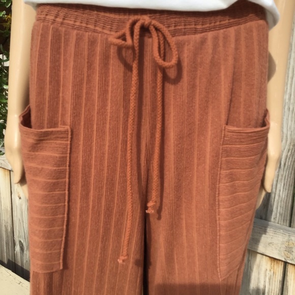 DRAWSTRING WAIST WIDE LEG PANTS WITH POCKETS ๐บ๐ธ - Picture 9 of 12